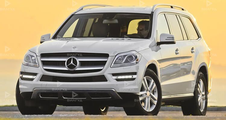 Замена расширительного бачка Mercedes Gls-klasse в Ростове-на-Дону